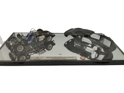 1:18 CMC M-289 Ferrari 250 LM Rolling Chassis Set in BLACK Techno Classica 2025