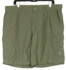 The North Face 100 Nylon Dark Green 9" Trail Hiking Cargo Shorts Men's 40
