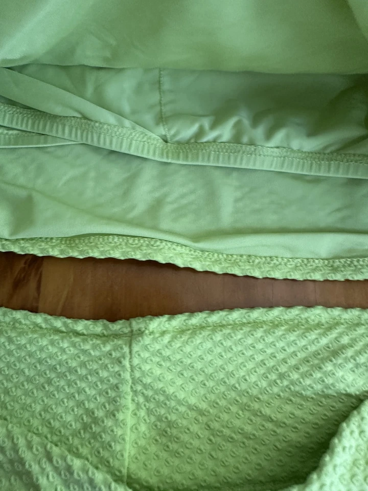 Conjunto de traje de baño de bikini Aerie para mujer XL superior L inferior verde neón texturizado corte alto Foto 4 de 4