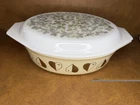Vintage Pyrex 045 Golden Hearts 2.5 Qt Oval Casserole Dish w/ Mistletoe Lid MCM
