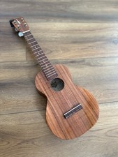 Kamaka Ukulele Handcrafted Since 1916 HF-2 Concert 23  