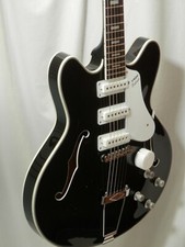 Vox Bobcat S66 Black Semi-hollow Electric With Case