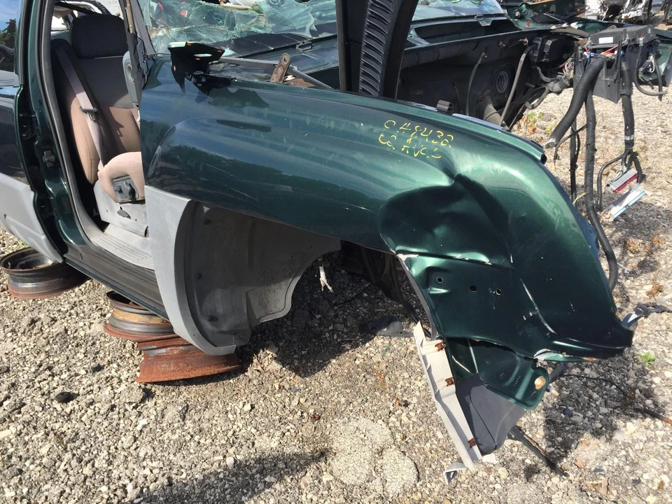 Brazo de control superior delantero usado se adapta a: Chevrolet Avalanche 1500 730 2002 Foto 3 de 4