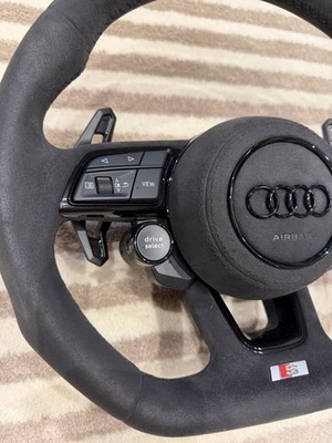 Audi Alcantaralenkrad RS3 RS4 A3 A4 A1 Q3 Sportlenkrad Dion Manufaktur Schwarz
