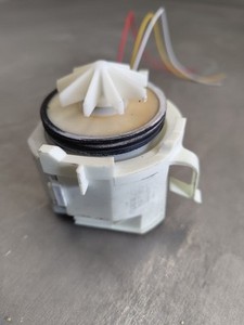 Pumpe Ablaufpumpe BLP301/003 Abwasserpumpe Spülmaschine Siemens SN56M584EU#51193