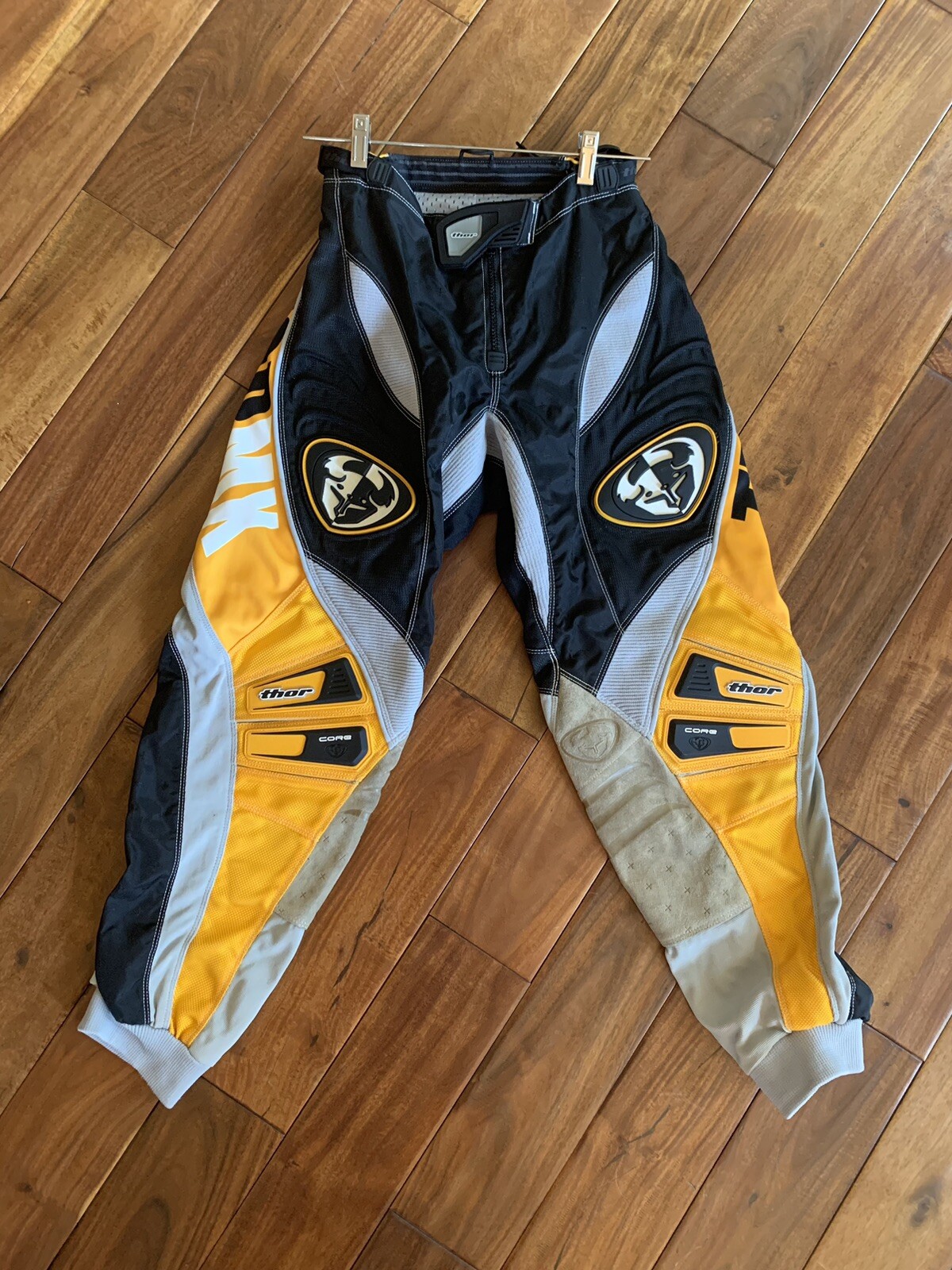 Thor Youth Size 30 Motocross Dirt Bike Riding Pants Black/Yellow Style