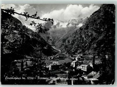 10581352 - Courmayeur Frazione Villair sfondo catena M Blanc Aosta/Aoste