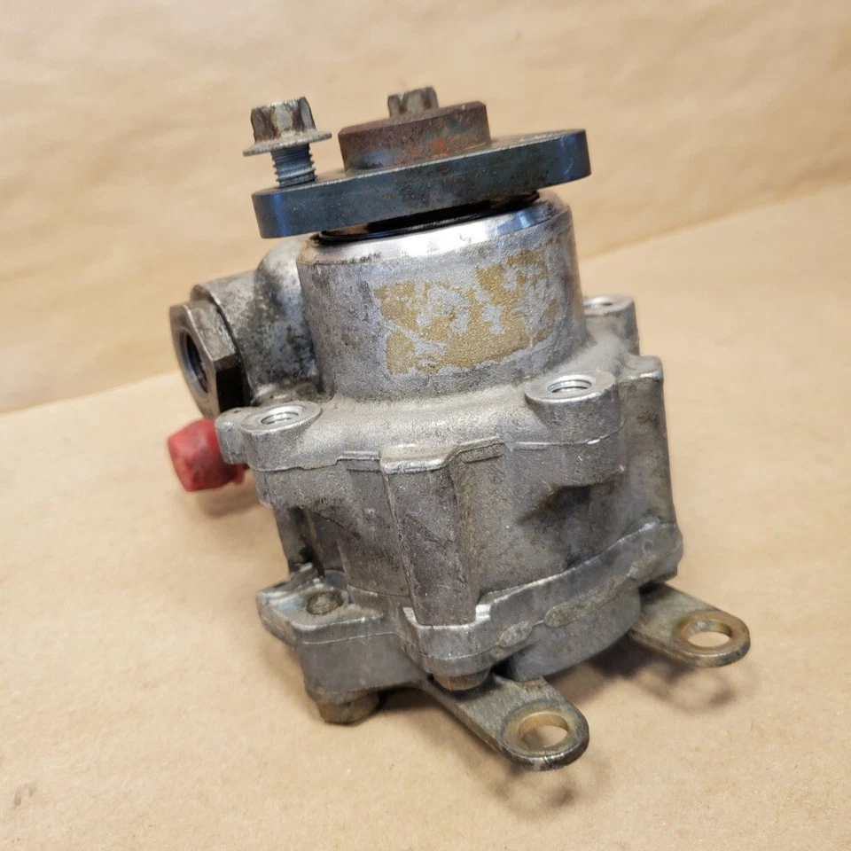 Conjunto de bomba de dirección asistida asistida Land Rover Classic Discovery ZF QVB101110 Foto 3 de 4