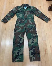 Vintage camo full length coveralls men  s jumpsuit Medium Liberty Rugged Outdoor
