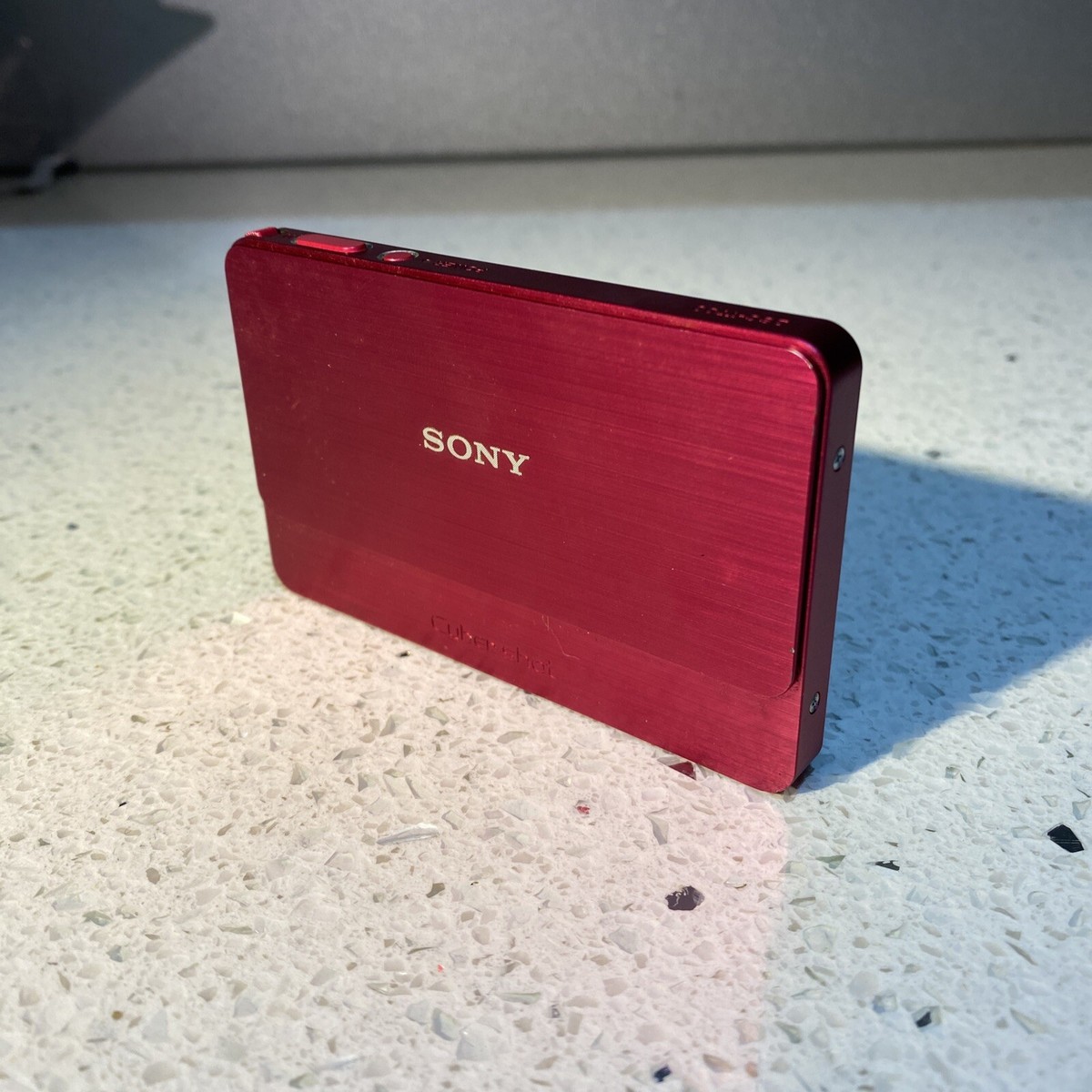 SONY Cyber-shot DSC-T700 RED 10.1MP 2x Digital Zoom 95% NEW