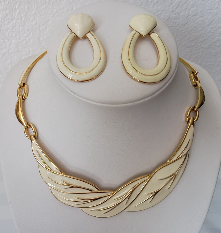 Vintage Monet Cream Enamel Gold Tone Choker Necklace Dangle Post Earrings Set