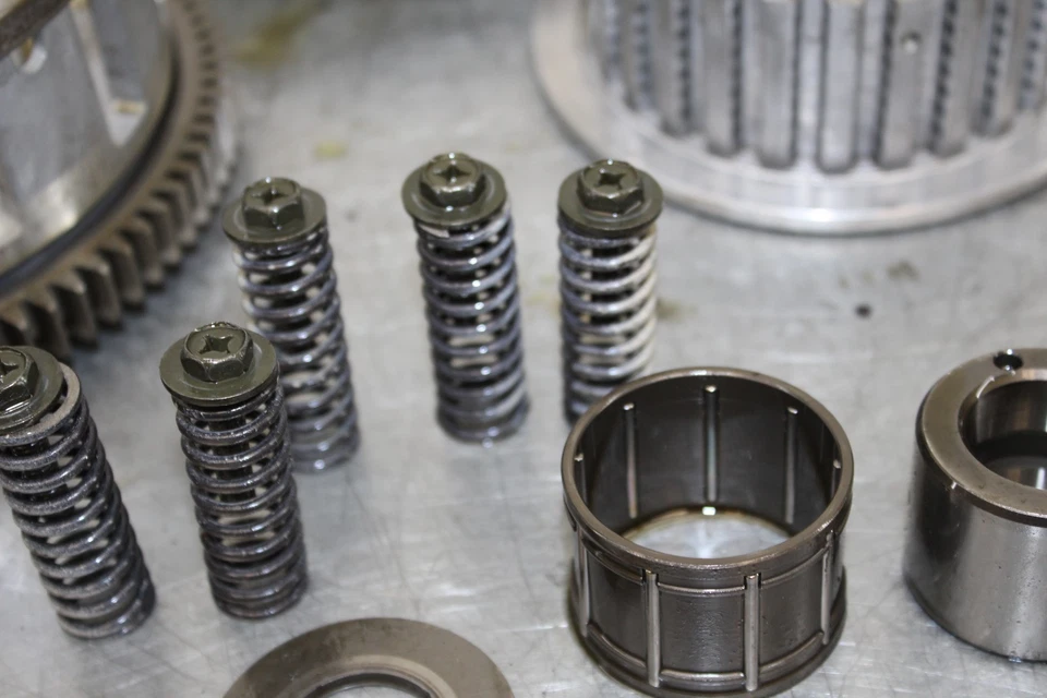 03-04 YAMAHA YZF R6 06-09 R6S OEM CLUCTH CESTA BUJE INTERIOR EXTERIOR PLACA DE PRESIÓN Foto 3 de 4