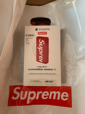 Supreme 19 S/S Mophie Powerstation Wireless XL Red 1000% Authentic