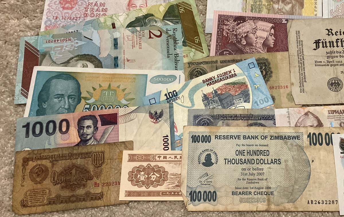 Foreign Currency The Private Collection Of Banknotes From Around The ...