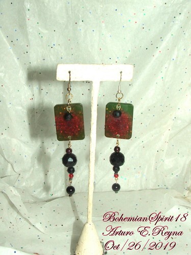 Bakelite Green Tile Black Lucite Beads Handmade One Of A Kind Designer Earrings - Picture 2 of 3