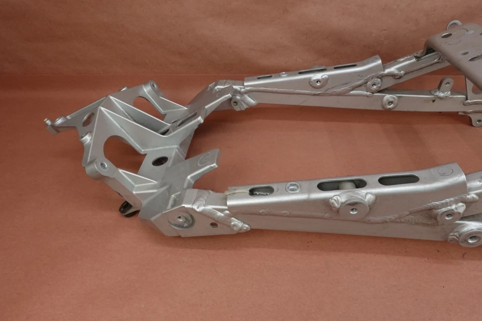 Subchasis trasero Yamaha FJR1300 FJR 1300 2003 2004 2005 Foto 2 de 4