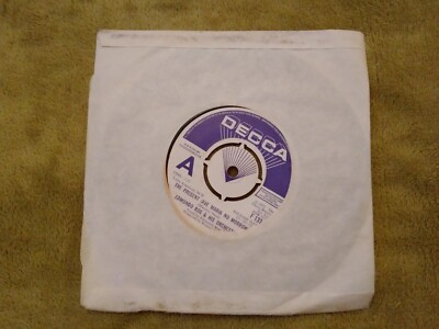 EDMUNDO ROS & HIS ORCHESTRA ' THEB PRESENT/ LOVE THY NEIGHBOUR ' 7'' DEMO