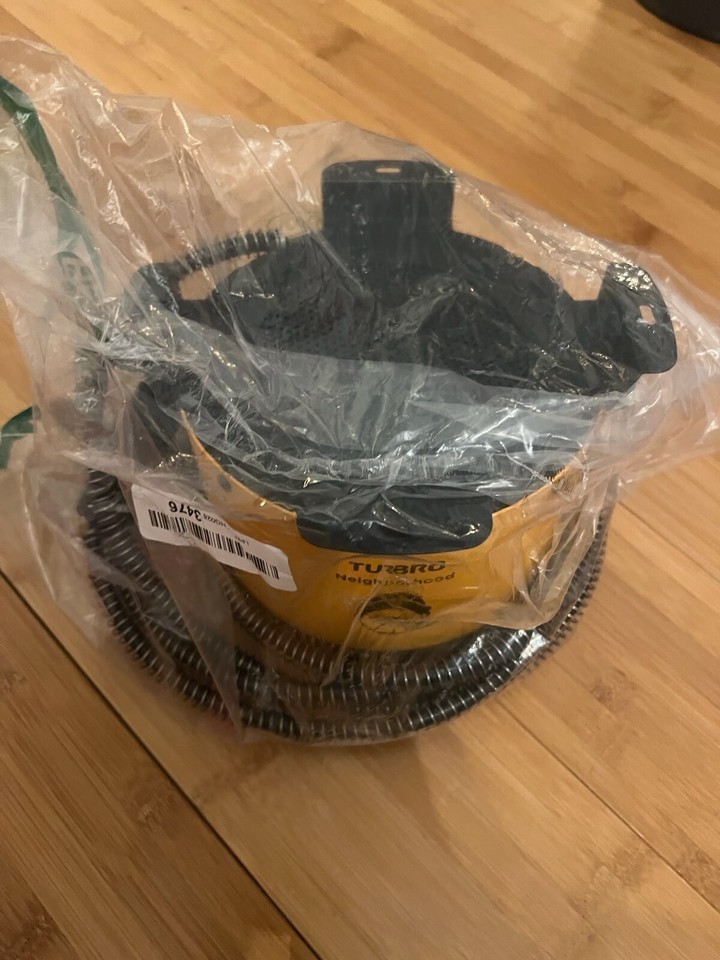 Turbro Neighborhood Dog House Heater 400W, Wall Mount, 10Ft anti Bite