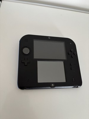 Nintendo 2 Ds schwarz/ blau + Ladekabel Spielkonsole Guter Zustand