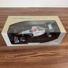 MINICHAMPS 1/18  MERCEDES GP PETRONAS 2010 440610