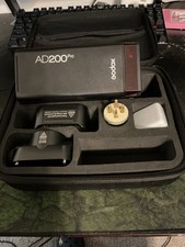 Godox AD200Pro Flash Strobe Kit w/ Heads  Case   Portable Lighting   UNTESTED