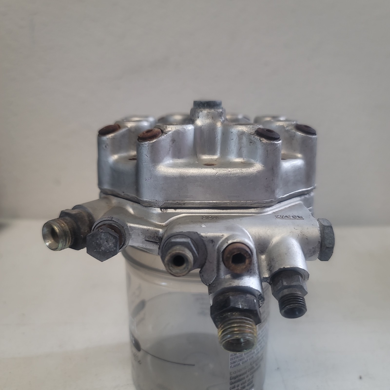 Rolls-Royce Silver Spur 1980-1989 Fuel distributor P/N 0438100090