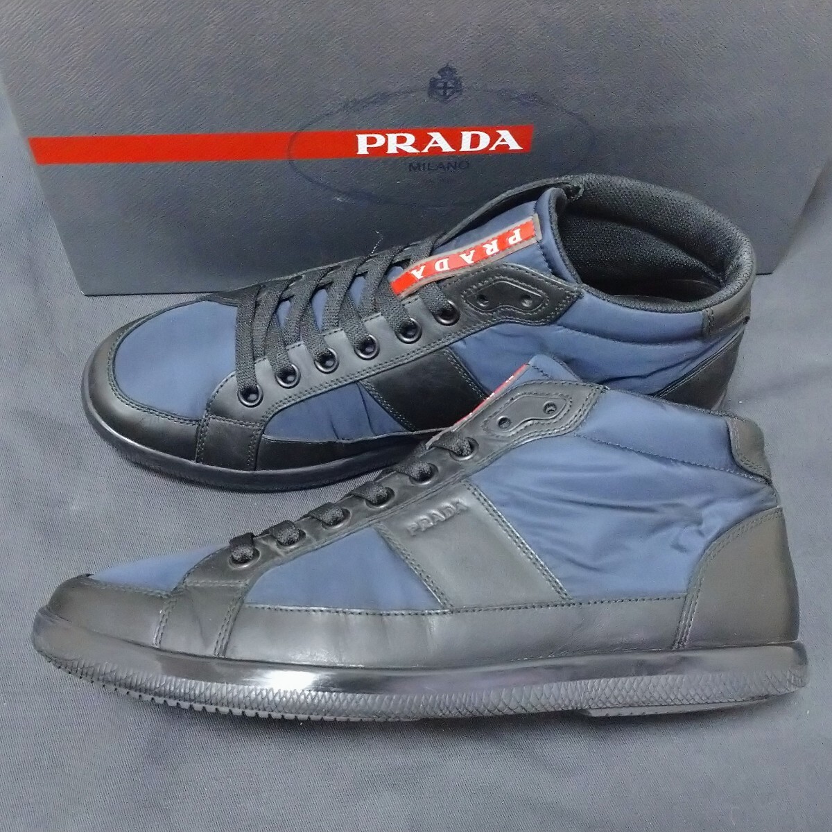 PRADA Logo Sneakers Red Rubber Detail Black Navy Size 27