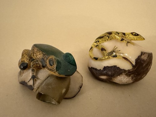 Wounaan Panama Tagua Nut Hand Carved Frog & Lizard Figurines Signed F.G.
