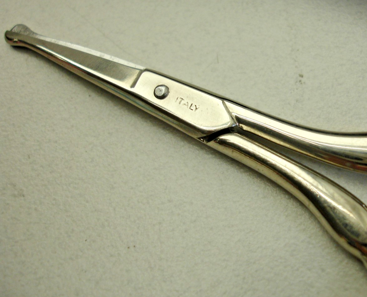 3.5" Italy Facial Hair Safety Pro-Sharpened Salon Trim Scissors w/ Custom Case