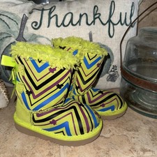 LQQK UGG Bailey Bow II Galactic Print Boots SIZE 8 Brand New See Photos Kids Sz