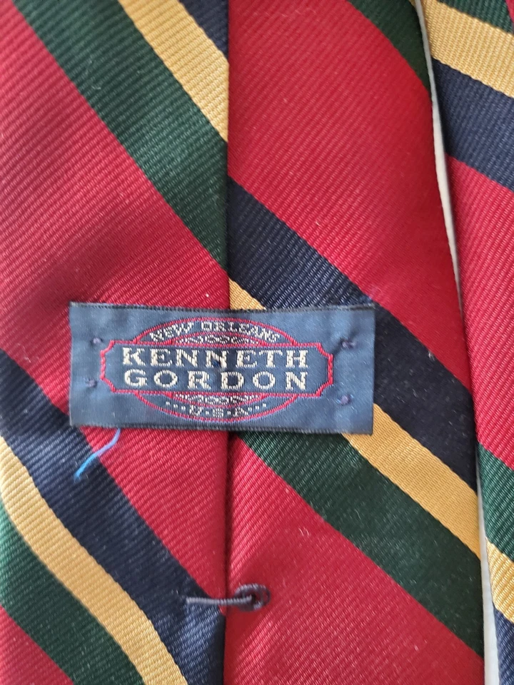 Corbata Kenneth Gordon a rayas 100 % seda para hombre. Hecho en USA 58"x 4." Foto 3 de 4
