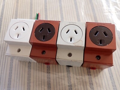 Clipsal DIN Rail Mount 240AC 10amp Outlets -- Quantity of 4