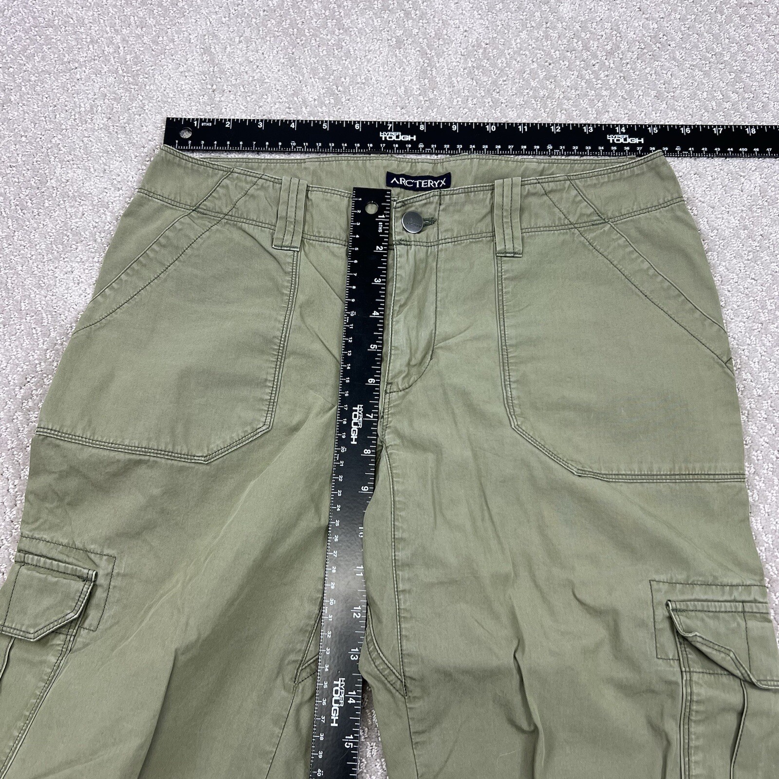 Pantaloncini lunghi da donna Arc'teryx taglia 8 verdi attivi escursioni a primavera