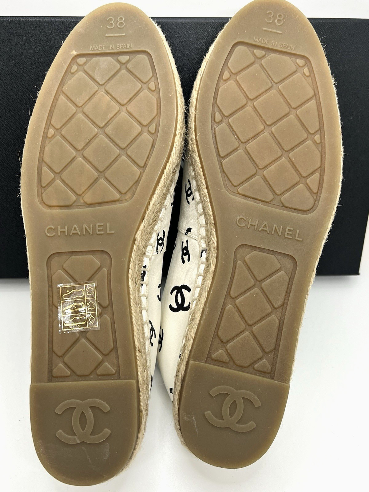 BNIB RARE SOLD OUT Chanel CC Logo Black White Lambskin Leather Espadrilles Sz 38 image 5