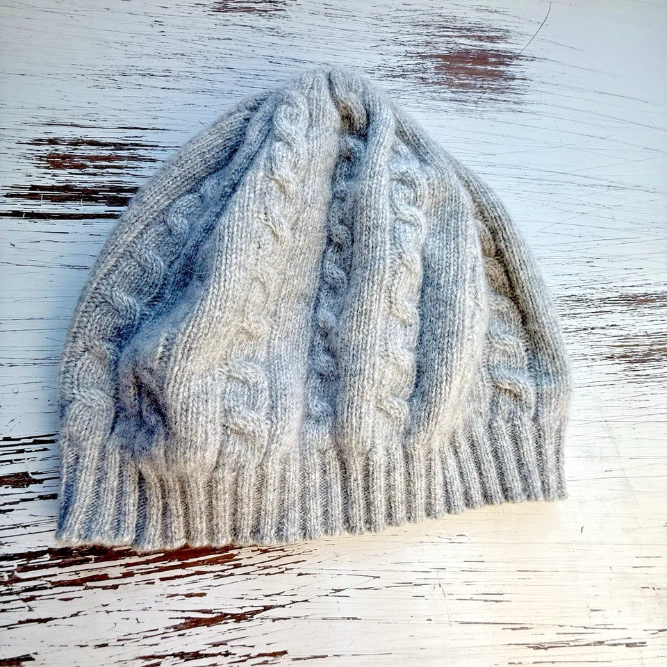 Gorro gris con ribete acanalado tejido cachemir suave cremoso para mujer Portolano talla única Foto 3 de 4