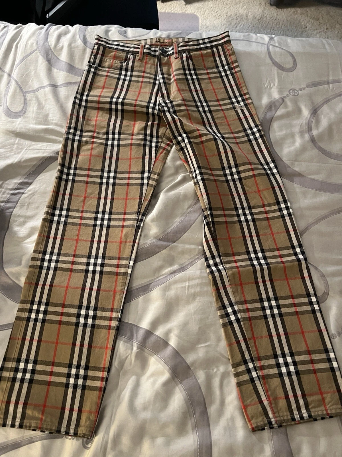 Jean Supreme Burberry SS22 Regular beige taille 30 très bon état