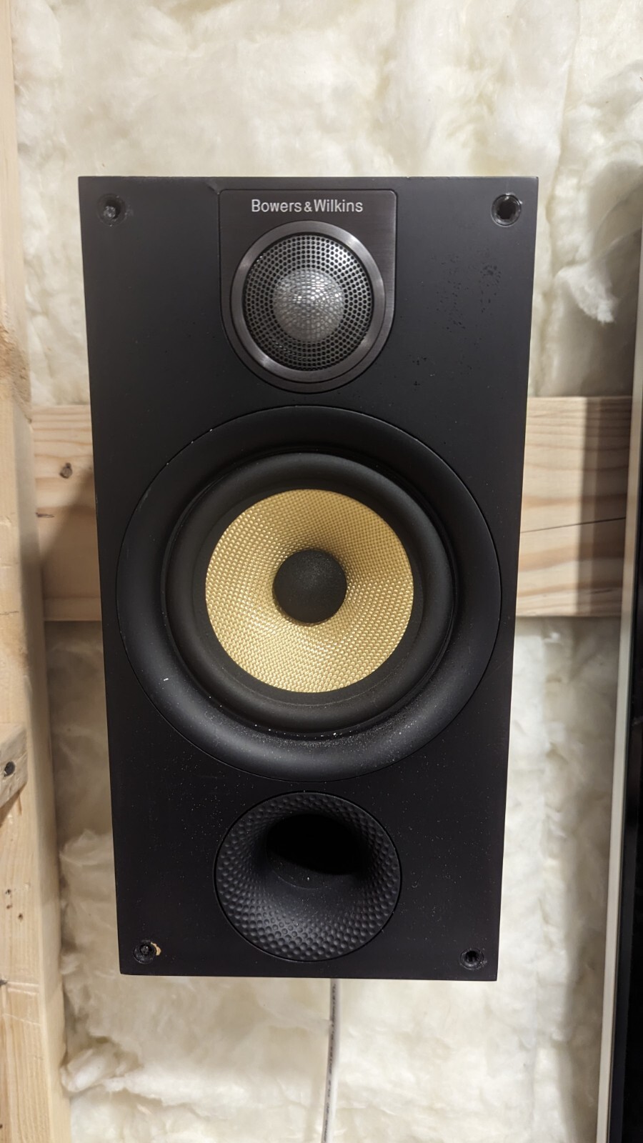 Bowers & Wilkins 686 S2 Bookshelf Speakers Black Ash (pair) B & W
