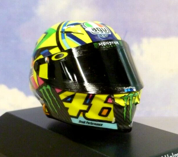 MINICHAMPS 1/8 AGV HELMET VALENTINO ROSSI #46 WINNER MOTOGP ASSEN 2017 399170846 - Image 3 of 4