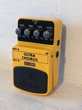 Behringer UC200 ultra ultimate stereo chorus guitar effects foot pedal yellow
