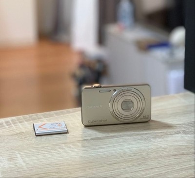 SONY Cyber-shot DSC-WX50 16.2MP Compact Digital Camera Gold