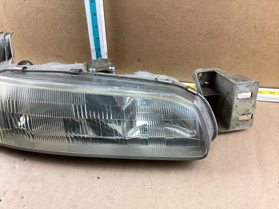 Faro lateral derecho pasajero Mazda 626 1993-1997 114-58364R OEM Foto 3 de 4