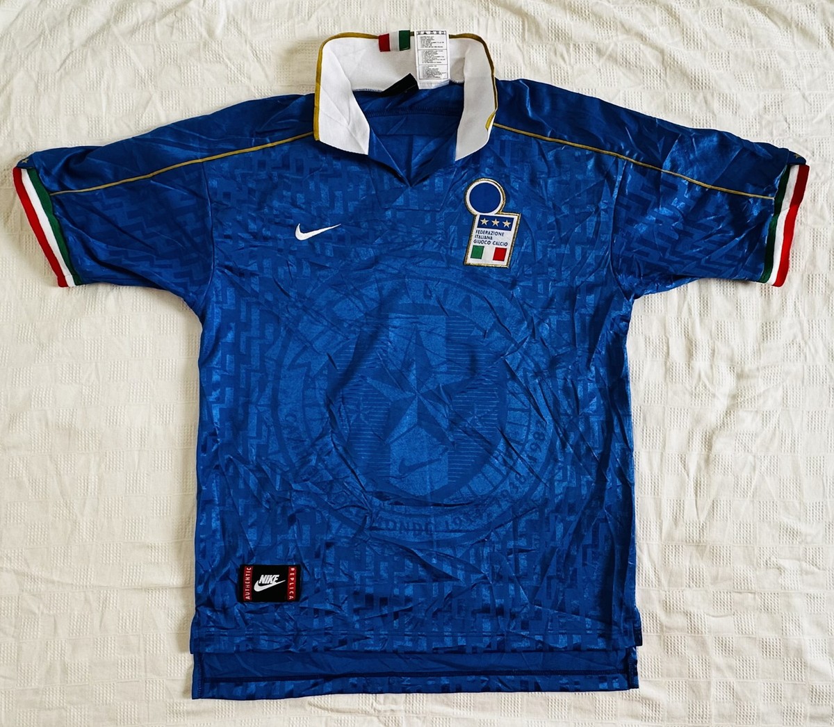 ITALY 1994-1996 Football Soccer Home Blue Vintage Shirt