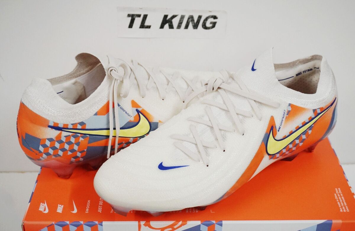 Nike Phantom GX II Elite SE FG Soccer Cleats Barna Pack Nike Phantom GX II Elite SE FG Soccer Cleats Barna Pack