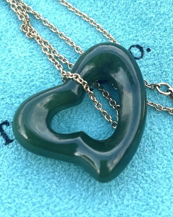 Tiffany & Co. 18k Gold LARGE Elsa Peretti Green Jade Open Heart