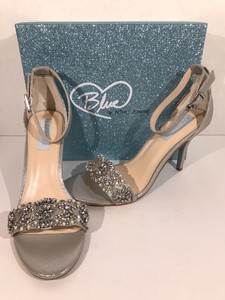 betsey johnson gina sandal