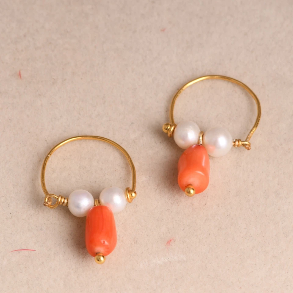 Pendiente de aro hecho a mano con perlas y corales cultivados de doble piedra regalo para mejor amigo Foto 2 de 4