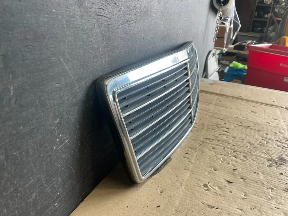 Mercedes-Benz W140 S600 S500 S320 1994 a 1998 parrilla superior delantera OEM M6006 DG1 Foto 3 de 4