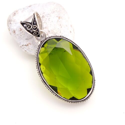 Green Peridot Gemstone Handmade 925 Sterling Silver Jewelry Oval Cut Pendant - Picture 3 of 6