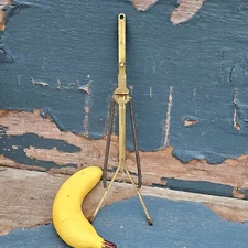 Vintage C. A. Richards Adjustable 9" to 10" Spring Tension Plate Holder