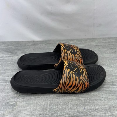 Nike Victori One Tiger Print Orange Slides Sandals Women's Size 9 CN9676-010